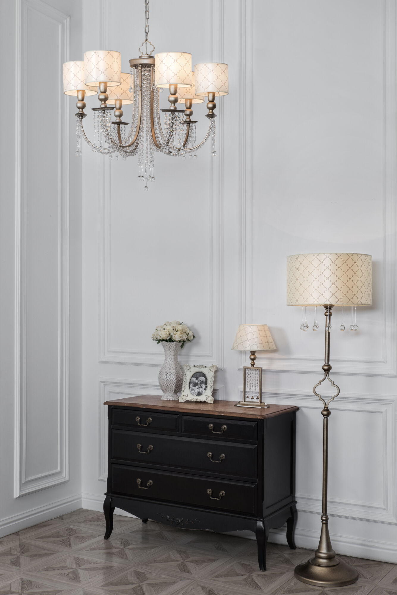 Люстра Maytoni House H018-PL-08-NG