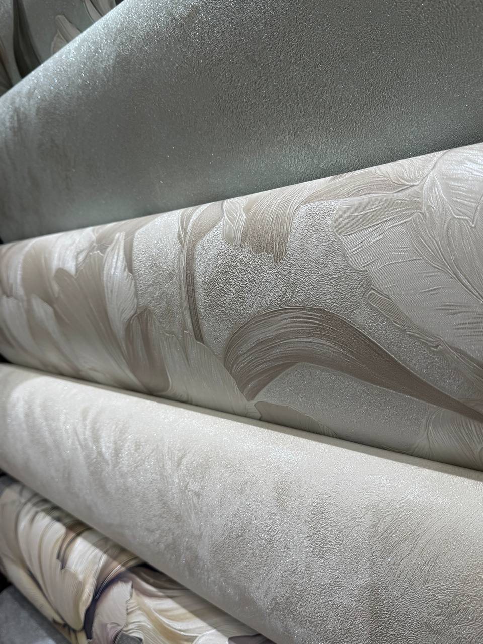 Обои 587172 Avisto Анджелина Avisto коллекция Анджелина производства  в интернет-магазине Обоитрейд