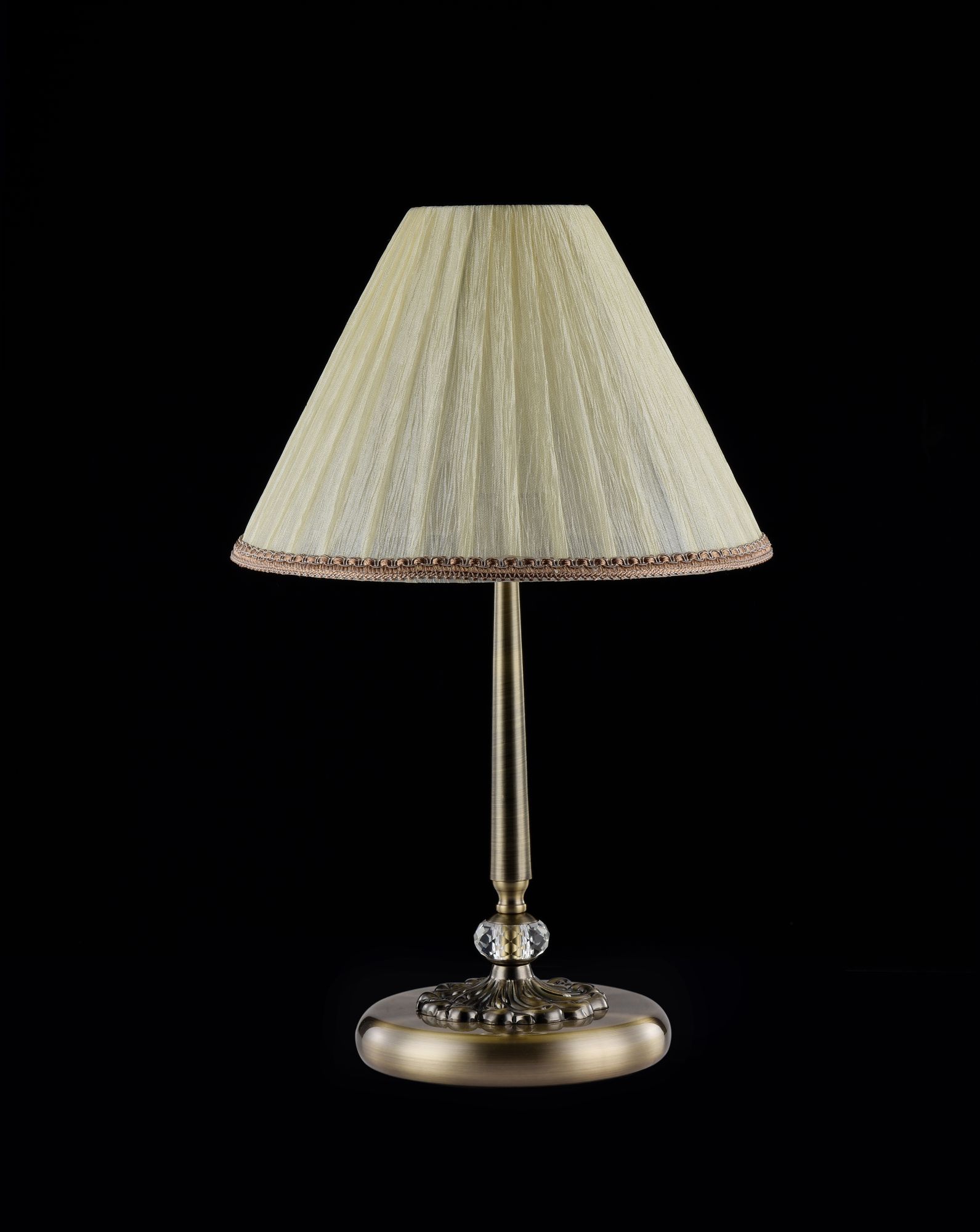 Настольная лампа Maytoni Royal Classic RC093-TL-01-R