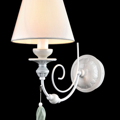 Бра Maytoni Elegant ARM540-01-W