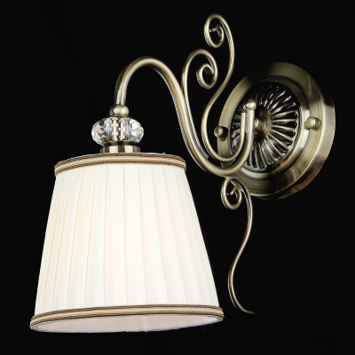 Бра Maytoni Elegant ARM420-01-R